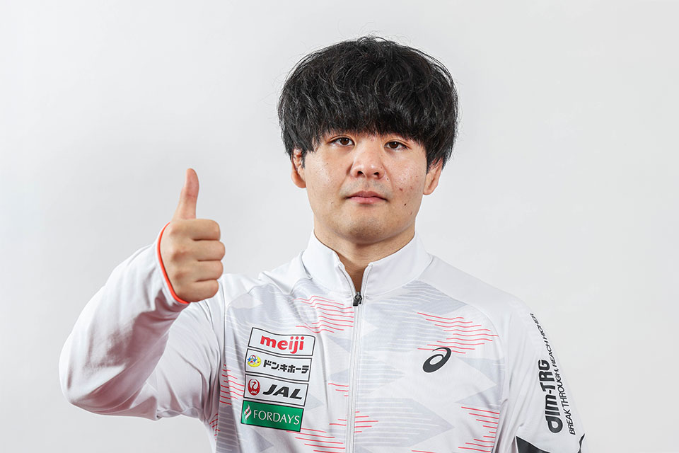 仲里 優力